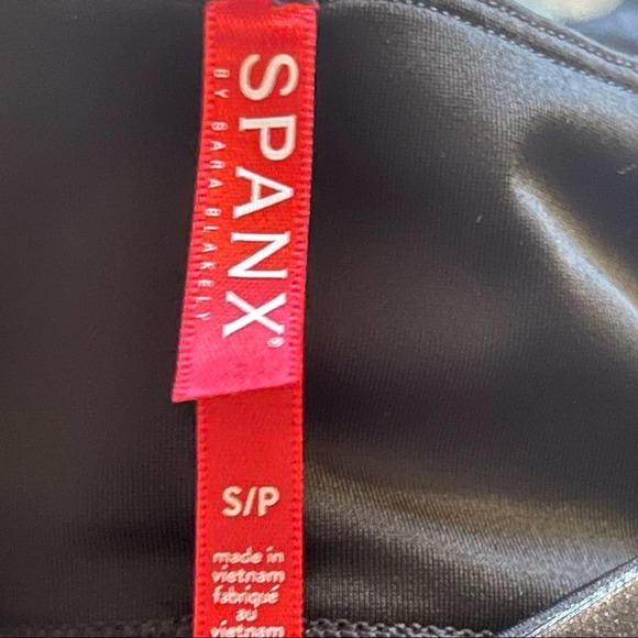 Spanx Faux Leather Leggings in Black Size Small - Picture 3 of 5